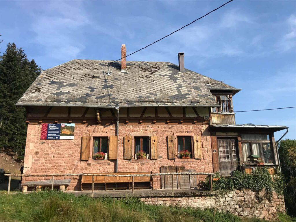 Maison laissée à l'abandon